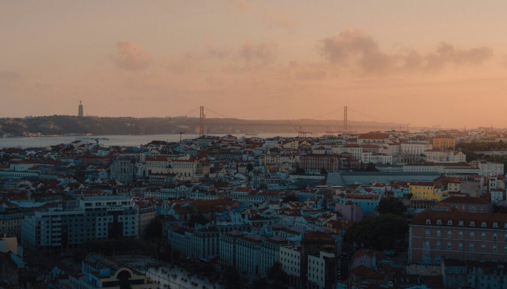 petar-avramoski-DYXMWfcd-g8-unsplash